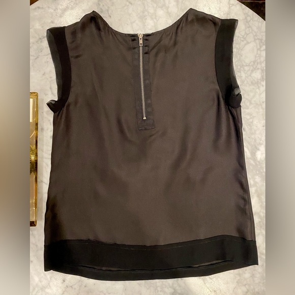 Gorgeous NWT Development by Erica Davies Silk Sleeveless Studded Top, size 4 - Picture 5 of 8